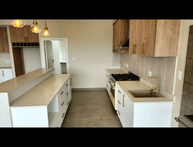 3 BEDROOM DUET FOR SALE IN HARTENBOS HEUWELS